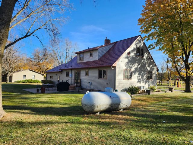 330 1st Street W, Lake Lillian, MN 56253