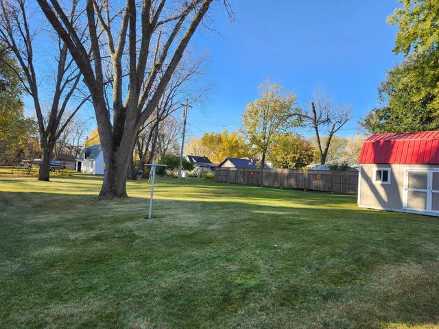 330 1st Street W, Lake Lillian, MN 56253