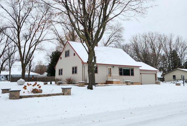 330 1st Street W, Lake Lillian, MN 56253