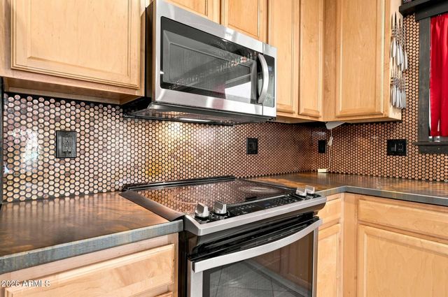 15618 W PORT AU PRINCE Lane, Surprise, AZ 85379