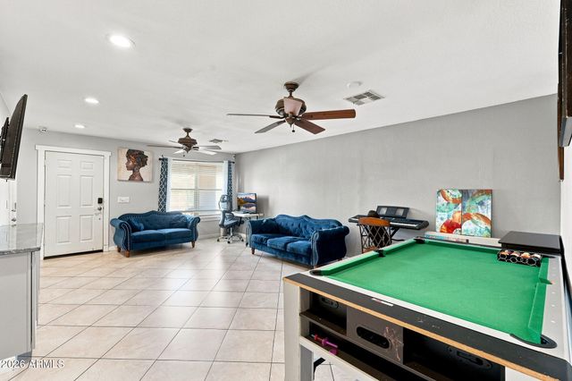 15618 W PORT AU PRINCE Lane, Surprise, AZ 85379