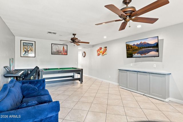 15618 W PORT AU PRINCE Lane, Surprise, AZ 85379