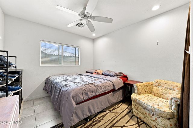 15618 W PORT AU PRINCE Lane, Surprise, AZ 85379