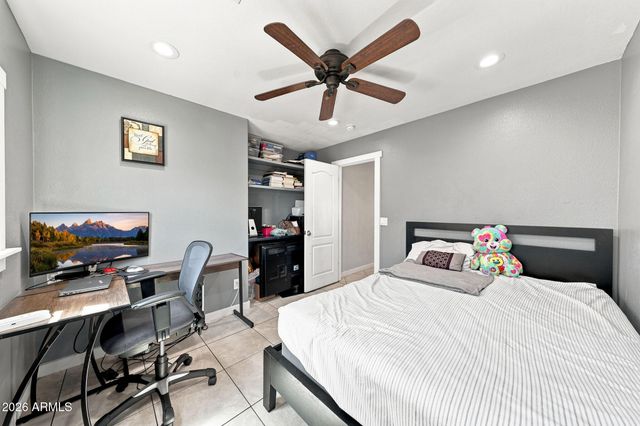 15618 W PORT AU PRINCE Lane, Surprise, AZ 85379