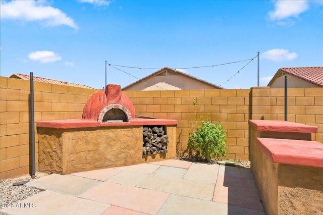 15618 W PORT AU PRINCE Lane, Surprise, AZ 85379