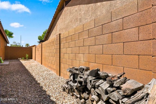 15618 W PORT AU PRINCE Lane, Surprise, AZ 85379