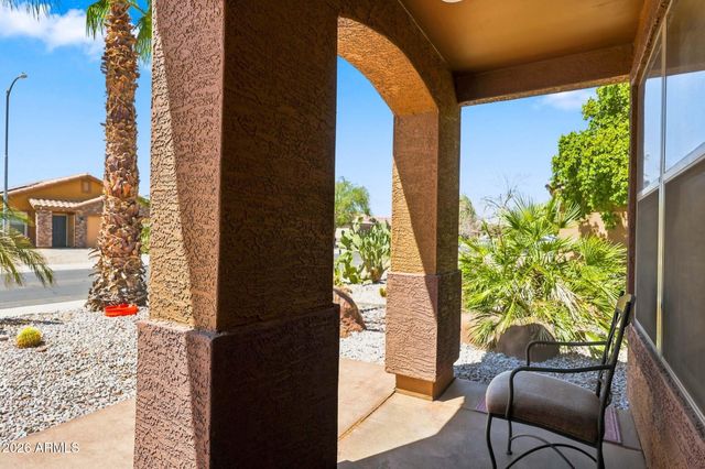 15618 W PORT AU PRINCE Lane, Surprise, AZ 85379