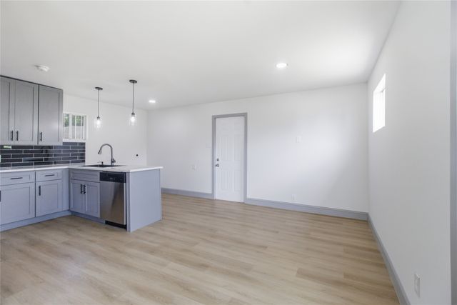 2033 Redman Circle, Dallas, TX 75223