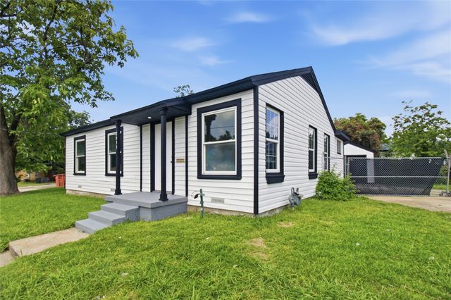 2033 Redman Circle, Dallas, TX 75223