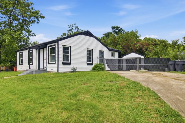 2033 Redman Circle, Dallas, TX 75223