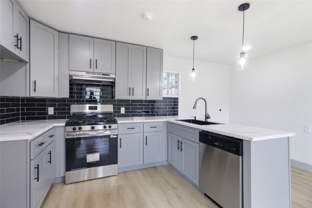2033 Redman Circle, Dallas, TX 75223