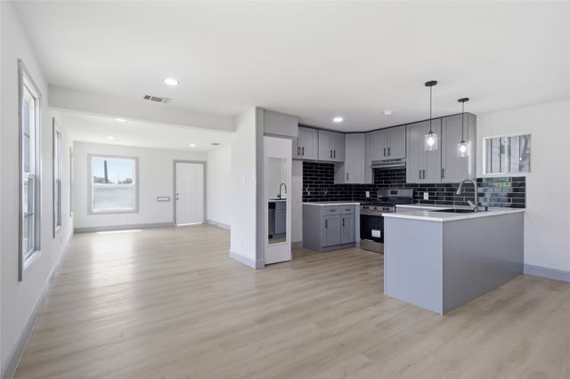 2033 Redman Circle, Dallas, TX 75223