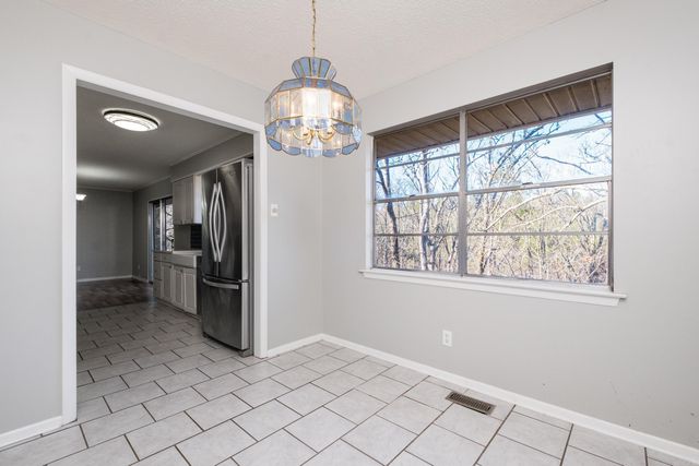 11480 Bainbridge Drive, Little Rock, AR 72212