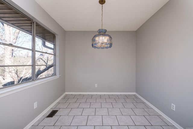 11480 Bainbridge Drive, Little Rock, AR 72212