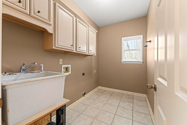 615 STEWART RD, Eads, TN 38028