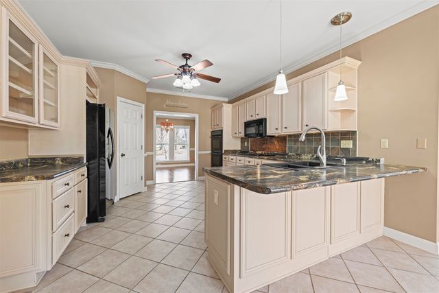 615 STEWART RD, Eads, TN 38028