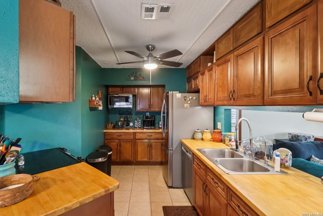 10000 Trout Ridge, Converse, TX 78109