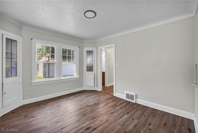 334 E 197 Street, Euclid, OH 44119