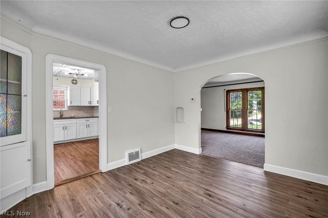 334 E 197 Street, Euclid, OH 44119