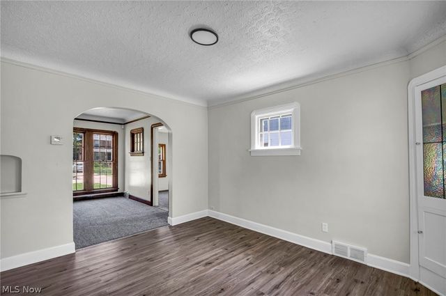 334 E 197 Street, Euclid, OH 44119