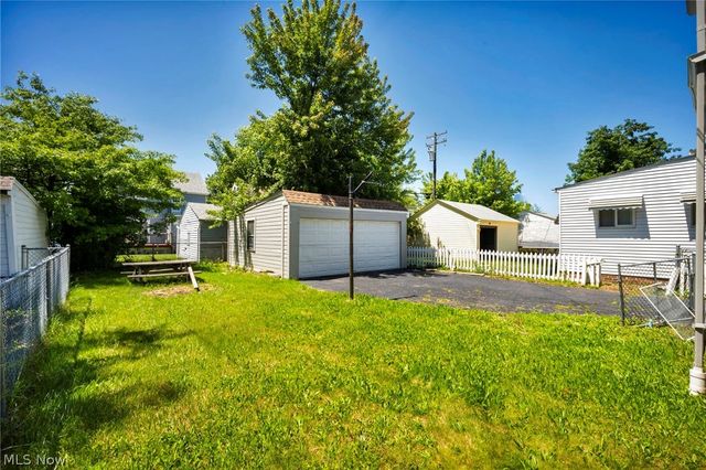 334 E 197 Street, Euclid, OH 44119
