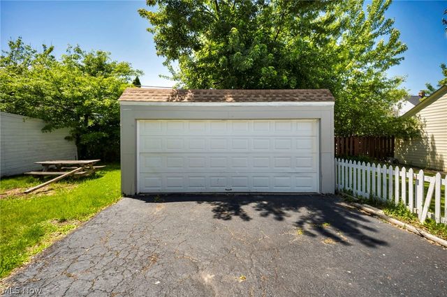 334 E 197 Street, Euclid, OH 44119