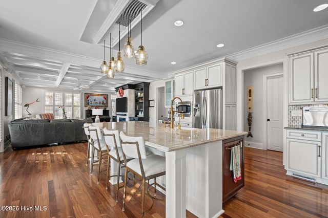 800 North Carolina Avenue, Carolina Beach, NC 28428