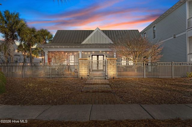 800 North Carolina Avenue, Carolina Beach, NC 28428