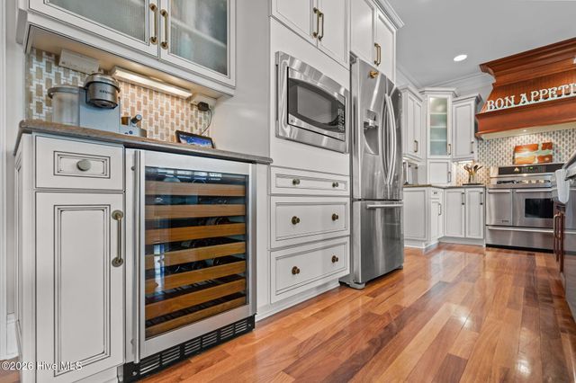 800 North Carolina Avenue, Carolina Beach, NC 28428