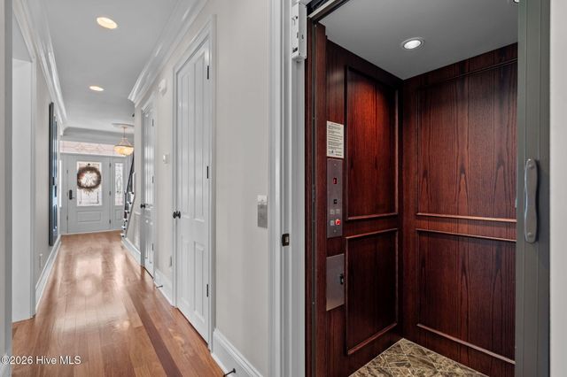 800 North Carolina Avenue, Carolina Beach, NC 28428