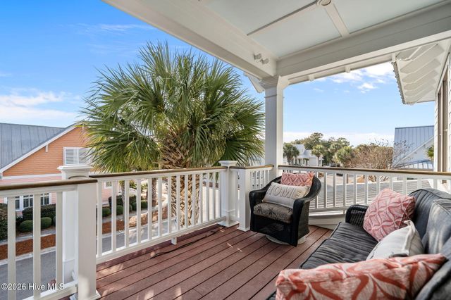 800 North Carolina Avenue, Carolina Beach, NC 28428