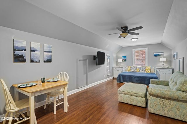 800 North Carolina Avenue, Carolina Beach, NC 28428