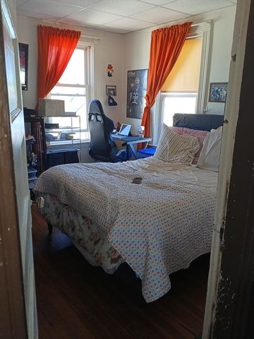 248 S Main St, Attleboro, MA 02703