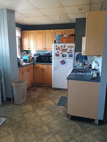 248 S Main St, Attleboro, MA 02703