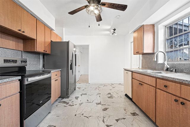 16025 NW 29th Ave, Miami Gardens, FL 33054