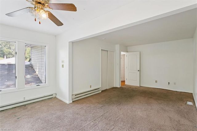 239 Windsor Castle DR, Newport News, VA 23608