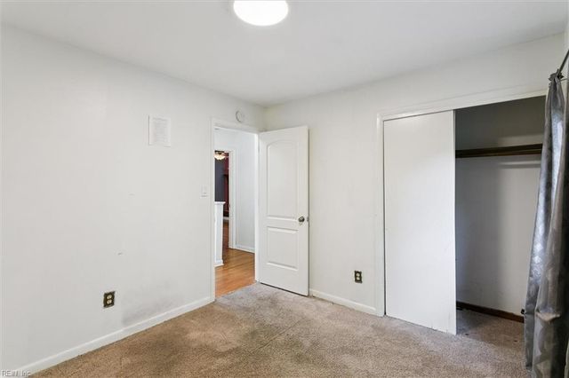 239 Windsor Castle DR, Newport News, VA 23608