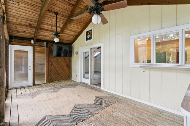239 Windsor Castle DR, Newport News, VA 23608