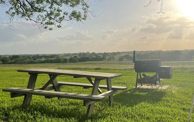 1241 Post OakPoint RD, New Ulm, TX 78950