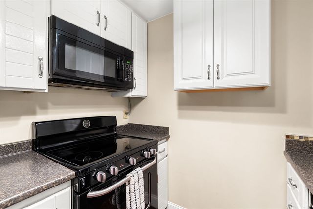 200 Burkhall St 109, Weymouth, MA 02190