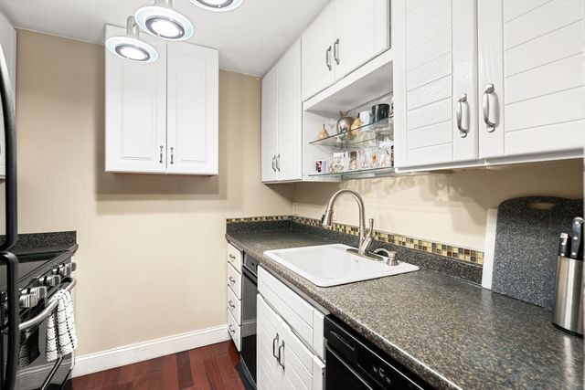 200 Burkhall St 109, Weymouth, MA 02190