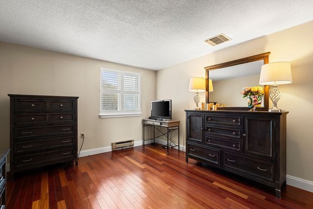 200 Burkhall St 109, Weymouth, MA 02190