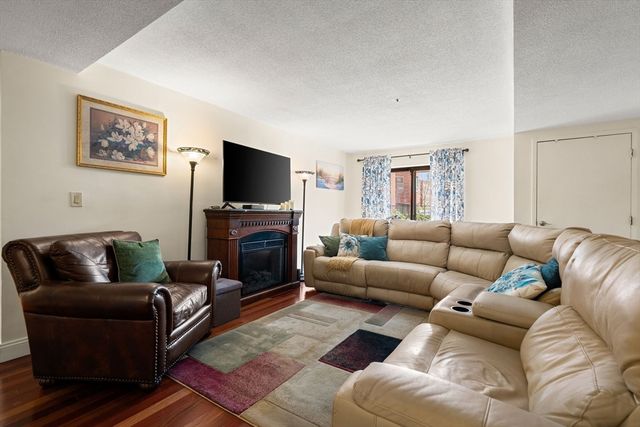 200 Burkhall St 109, Weymouth, MA 02190