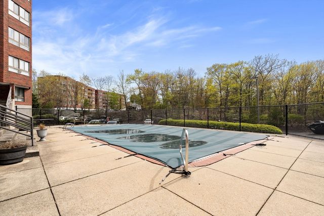 200 Burkhall St 109, Weymouth, MA 02190