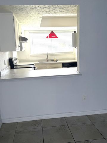 6373 S Briar Bayou Drive, Houston, TX 77072