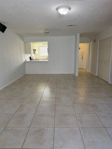 6373 S Briar Bayou Drive, Houston, TX 77072