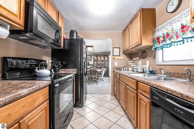 11881 E M-55, Cadillac, MI 49601