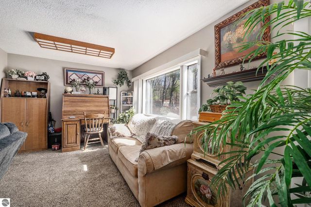 11881 E M-55, Cadillac, MI 49601