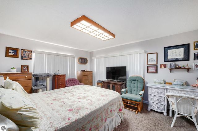 11881 E M-55, Cadillac, MI 49601