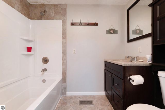 11881 E M-55, Cadillac, MI 49601